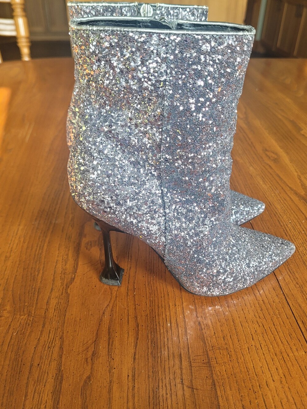Marc Fisher Stolla Silver Glitter Pointed Toe Bootie Heels Size 7